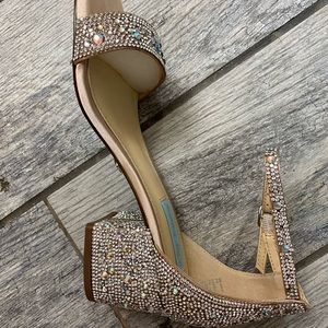 NEW BETSEY JOHNSON MARI BRIDAL SHOES SIZE 7